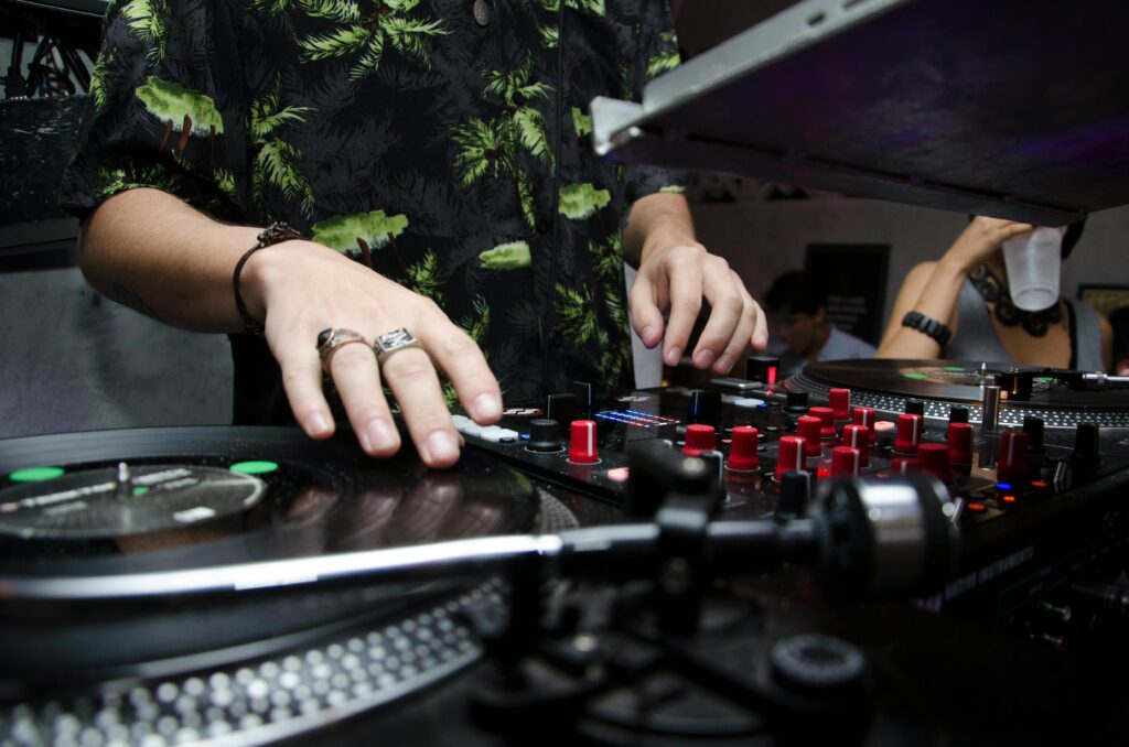 Nightlife_pic1