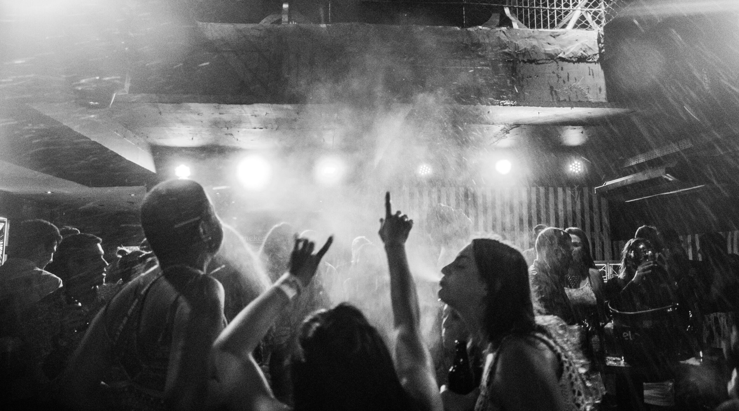 A spontán esték szabadsága: a budapesti programkeresés és a Nightlife